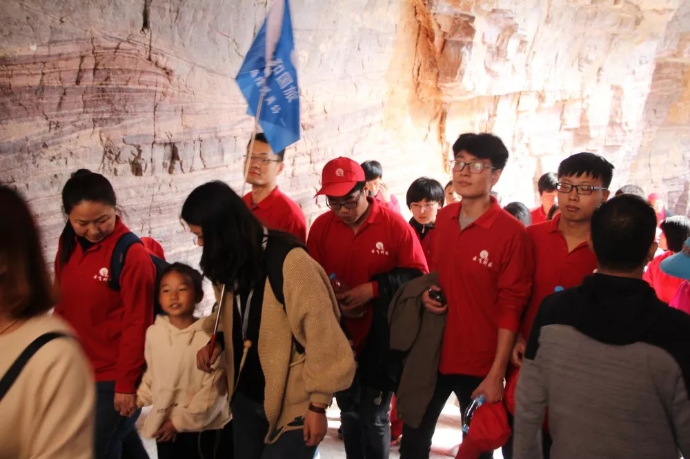 �f(w��n)��ɽ·���������w����(m��ng)־���(ji��n)